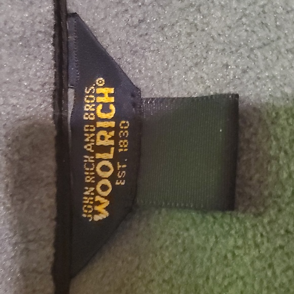 Vest - Picture 2 of 3